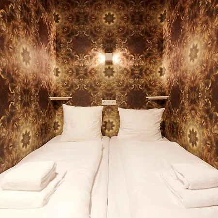 Not Hotel