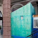 Not Hotel