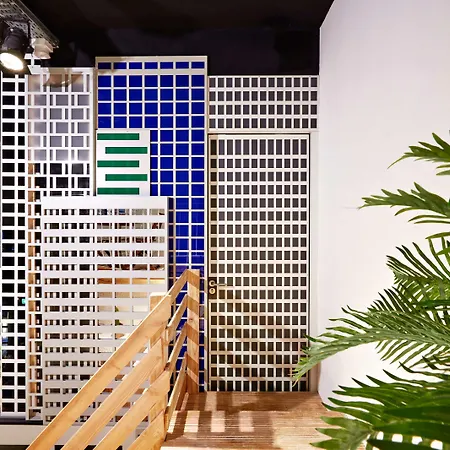 Not Hotel