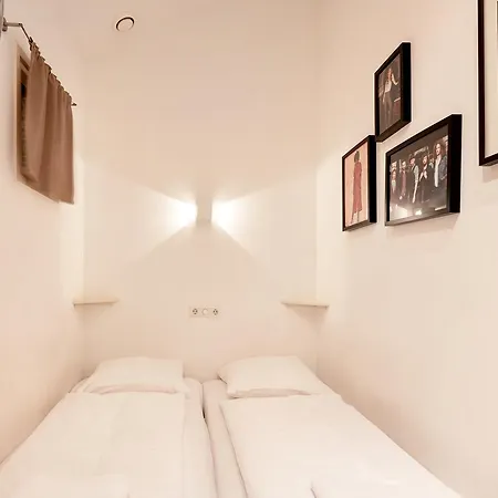 Hotel Not 3*
